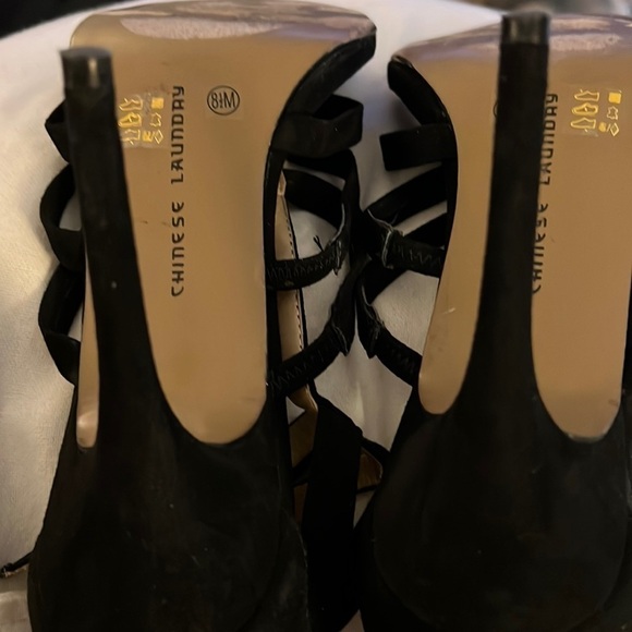 Chinese Laundry Lacey Micro suede ankle strap heels strappy sandals Sz 8 1/2 - Picture 9 of 10